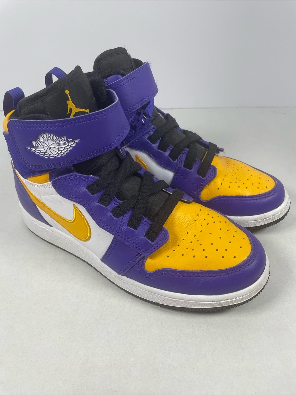 Air Jordan 1 High FlyEase GS Lakers Purple Gold DC7986-517 Size 5.5Y